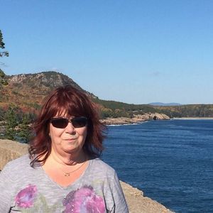 Meet your Posher, Debbie